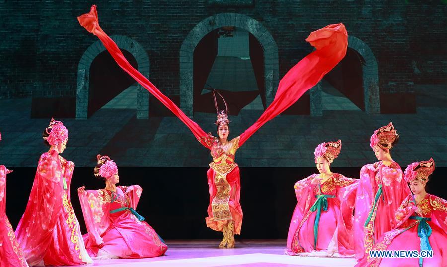 BELARUS-VITEBSK-SLAVONIC BAZAAR-CHINESE ACROBATICS