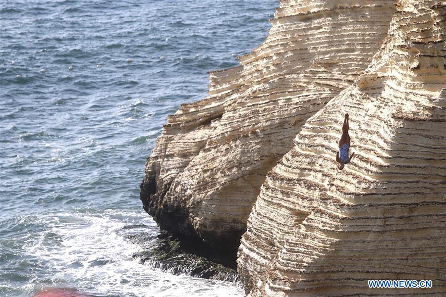(SP)LEBANON-BEIRUT-RED BULL-CLIFF DIVING WORLD SERIES