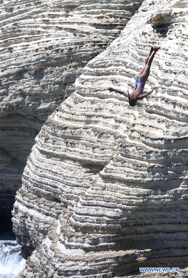 (SP)LEBANON-BEIRUT-RED BULL-CLIFF DIVING WORLD SERIES