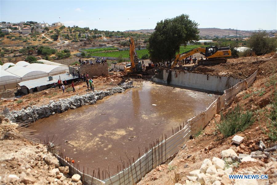 MIDEAST-HEBRON-WATER WELL-DEMOLITION