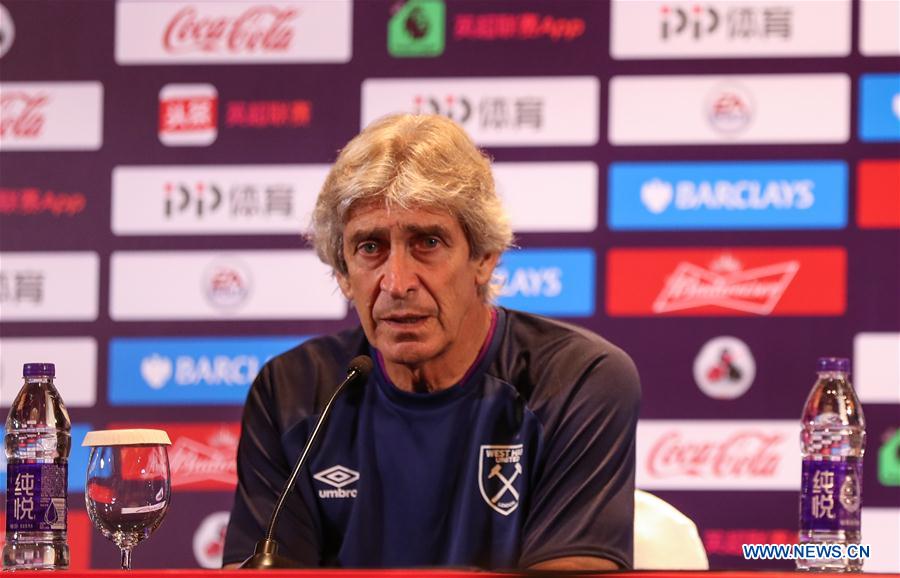 (SP)CHINA-JIANGSU-NANJING-PREMIER LEAGUE-ASIA TROPHY-PRESS CONFERENCE(CN)