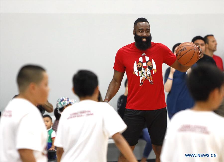 (SP)U.S.-HOUSTON-BASKETBALL-JAMES HARDEN CAMP