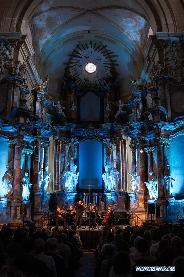 LITHUANIA-VILNIUS-CHINESE VIOLINIST-TOUR
