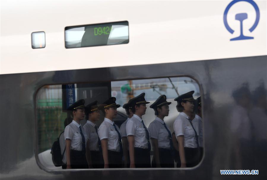 CHINA-SHAANXI-FEMALE BULLET TRAIN DRIVERS (CN)