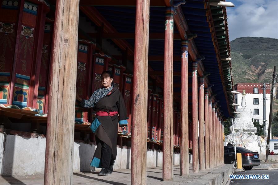 CHINA-QINGHAI-RONGWO MONASTERY-MORNING SCENERY (CN) 
