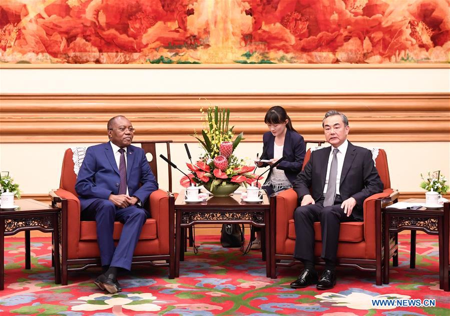 CHINA-BEIJING-WANG YI-ANGOLAN FM-MEETING (CN)