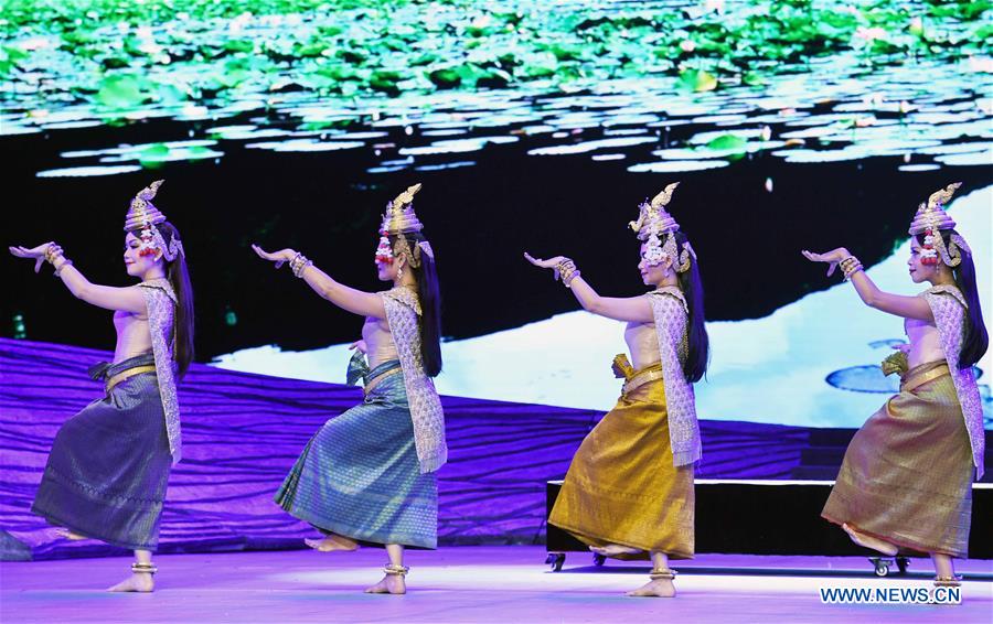 CHINA-CHUXIONG-ETHNIC CLOTHING FESTIVAL (CN)