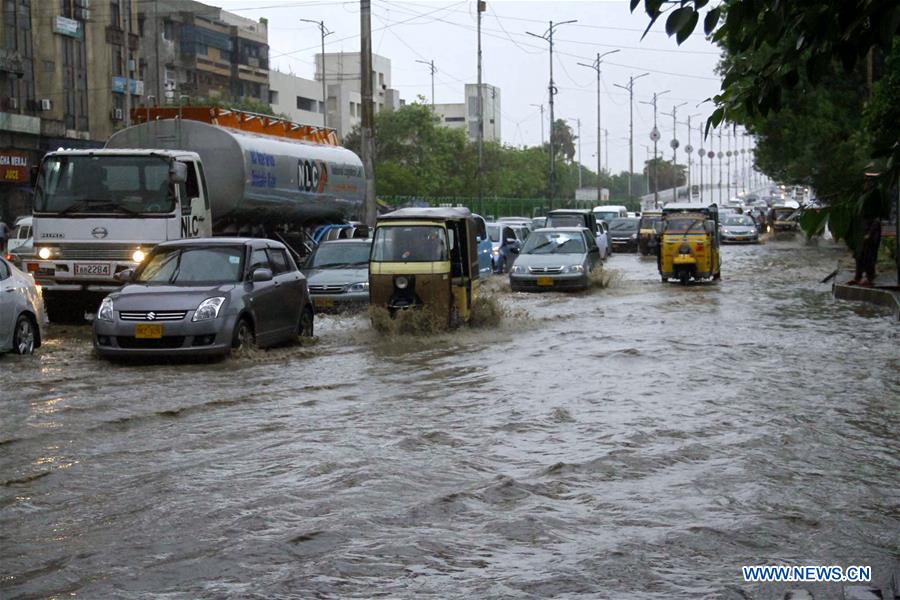 PAKISTAN-KARACHI-RAIN