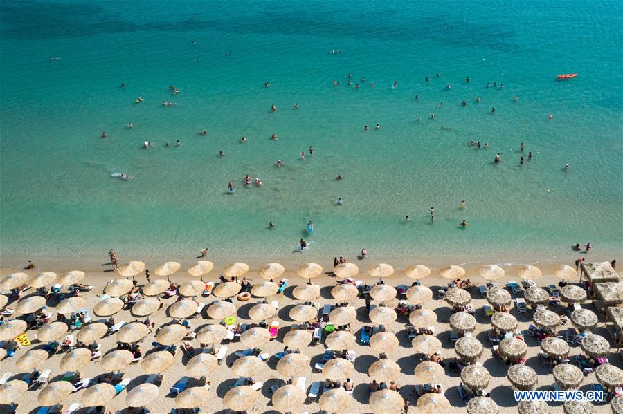 GREECE-ATHENS-HEATWAVE-BEACH
