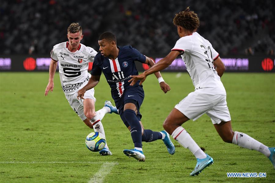 (SP)CHINA-SHENZHEN-FOOTBALL-CHAMPIONS TROPHY-PSG-RENNES(CN)