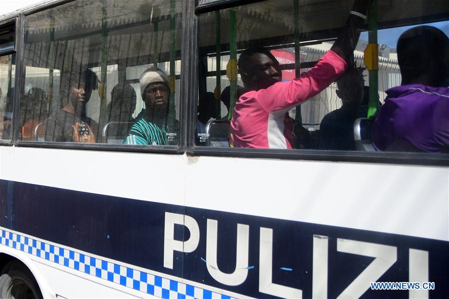 MALTA-FLORIANA-MIGRANTS-DISEMBARKATION