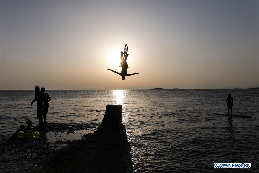GREECE-ATHENS-SUMMER-LIFESTYLE-WATER JUMP BMX DAY 2019