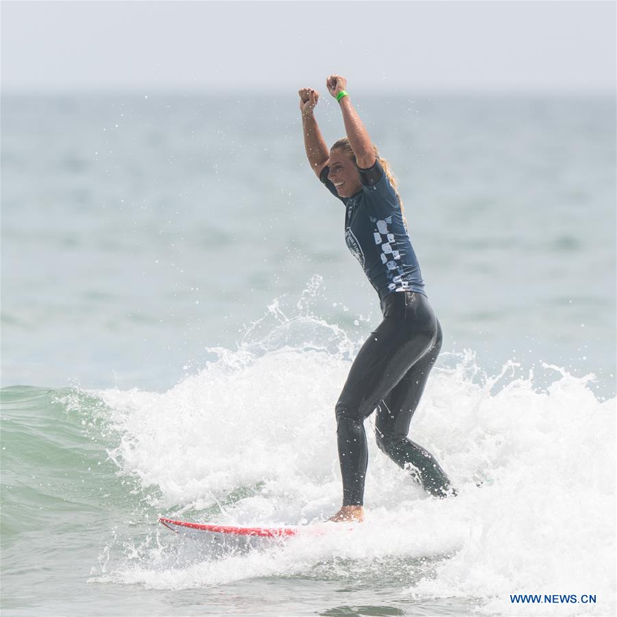 (SP)U.S.-CALIFORNIA-ORANGE COUNTY-SURFING-VANS US OPEN