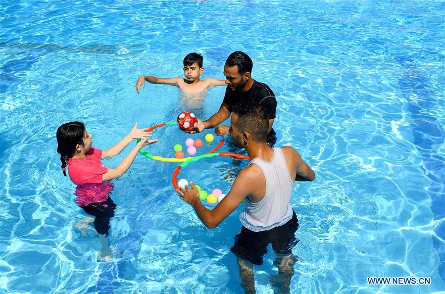 MIDEAST-GAZA-AUTISTIC CHILDREN-SWIMMING