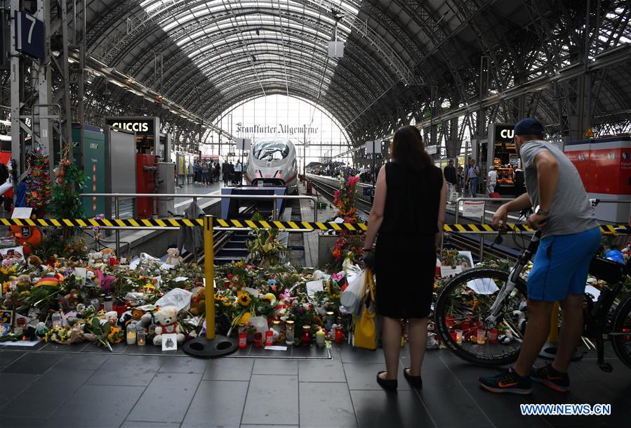 GERMANY-FRANKFURT-MAIN STATION-BOY-DEATH-CONDOLENCE