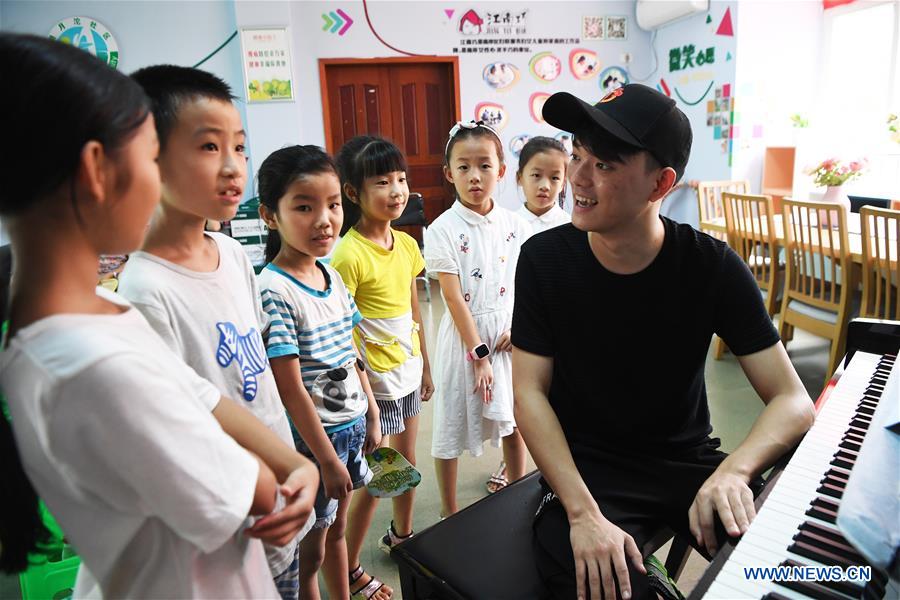 CHINA-CHONGQING-CHILDREN-MUSIC TRAINING (CN)