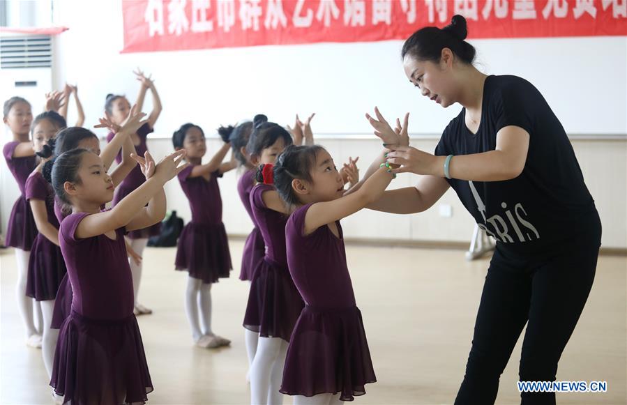 CHINA-HEBEI-DANCING CLASS (CN)