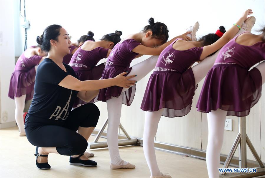 CHINA-HEBEI-DANCING CLASS (CN)