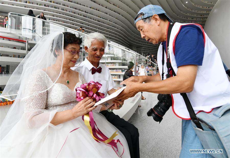 CHINA-TIANJIN-ELDERLY COUPLES-WEDDING PHOTOS (CN)