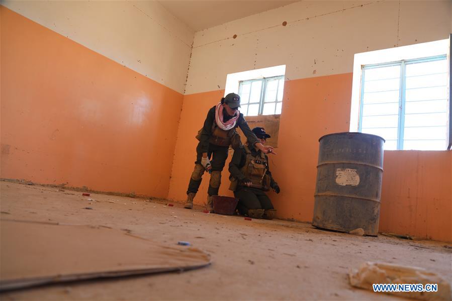 IRAQ-SINJAR-YAZIDI TEAM-DEMINING