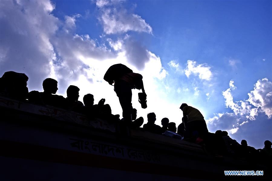 BANGLADESH-DHAKA-EID AL-ADHA-TRAVELLERS