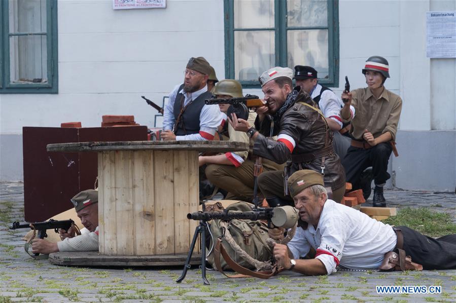 HUNGARY-BUDAPEST-RE-ENACTMENT-WARSAW UPRISING