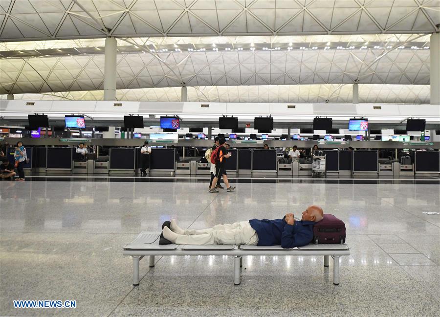 CHINA-HONG KONG-AIRPORT-FLIGHTS-CANCELLATION (CN)