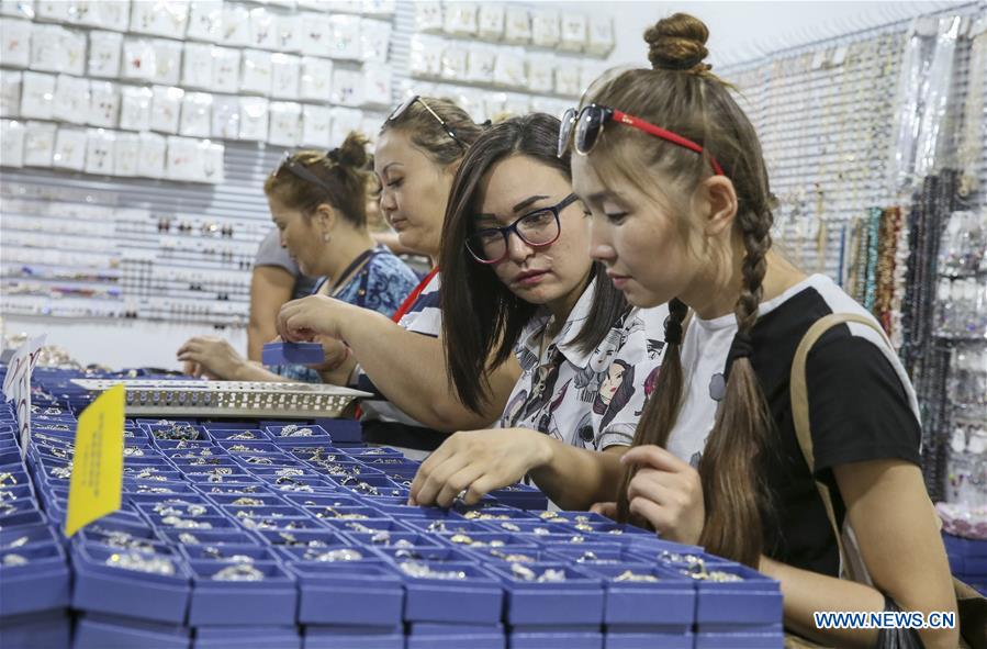 CHINA-XINJIANG-HORGOS-KAZAKHSTAN-BORDER TRADE (CN)