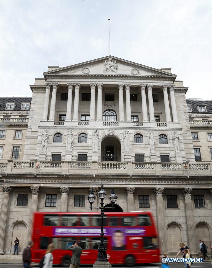 BRITAIN-ECONOMY-CONTRACTION