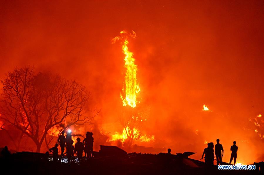 BANGLADESH-DHAKA-SLUM-FIRE