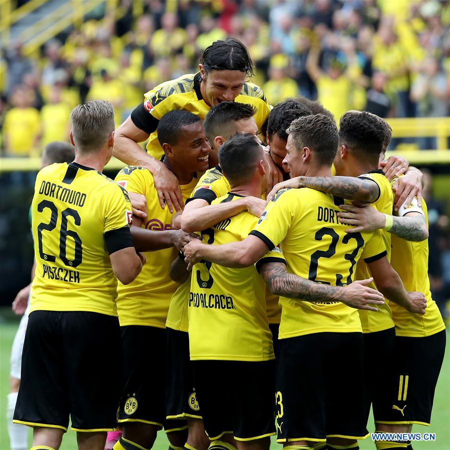 (SP)GERMANY-DORTMUND-SOCCER-BUNDESLIGA-DORTMUND VS AUGSBURG