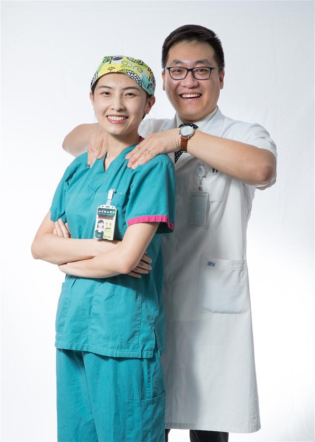 (FOCUS)CHINA-BEIJING-MEDICAL WORKERS' DAY-PHYSICIAN COUPLE (CN)