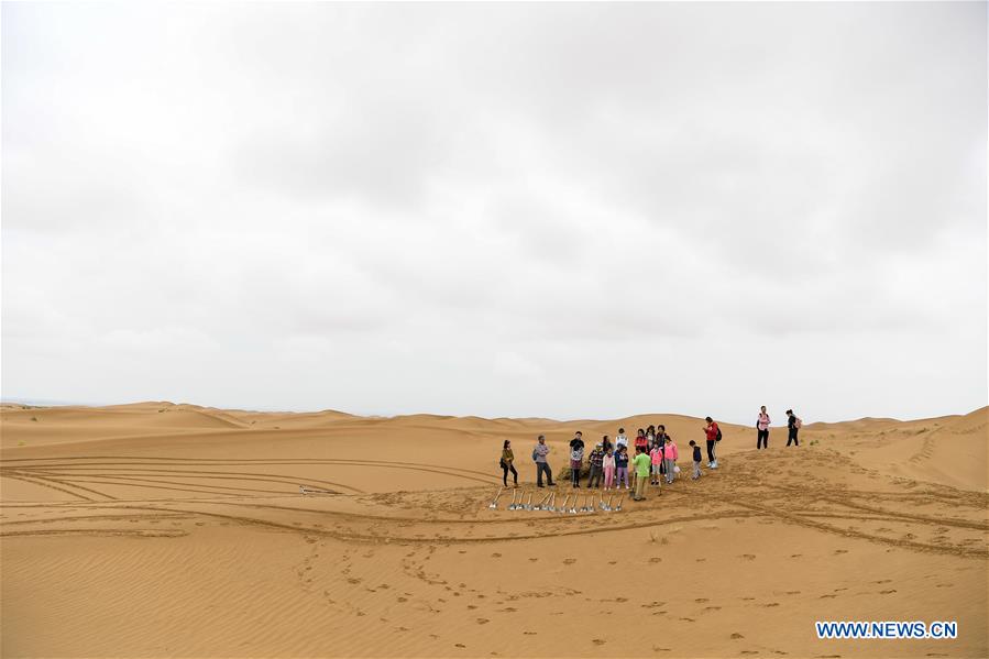 CHINA-NINGXIA-ZHONGWEI-DESERT CONTROL-ACTIVITY(CN)