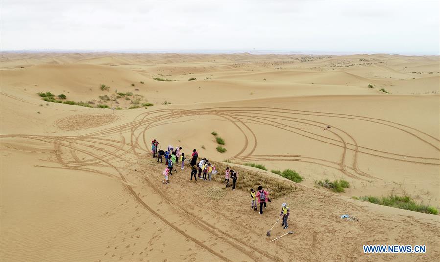 CHINA-NINGXIA-ZHONGWEI-DESERT CONTROL-ACTIVITY(CN)