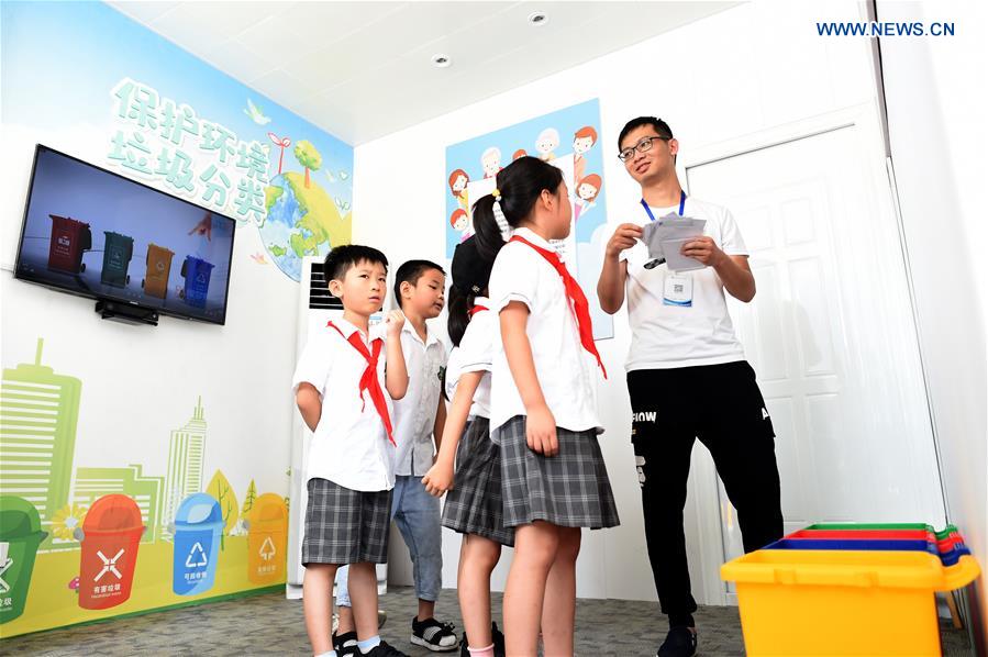 CHINA-HANGZHOU-RUBBISH CLASSIFICATION-PUBLICITY (CN)