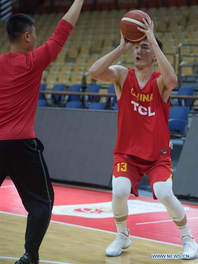 (SP)CHINA-WUHAN-BASKETBALL-TRAINING (CN)
