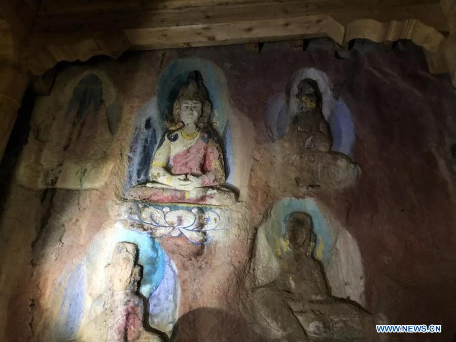 CHINA-SICHUAN-GARZE-BUDDHA FIGURE CARVINGS (CN) 