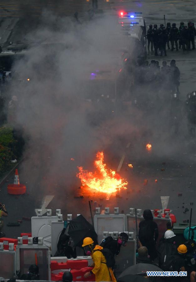 CHINA-HONG KONG-PROTEST-VIOLENCE (CN)