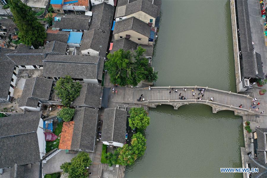 CHINA-JIANGSU-KUNSHAN-QIANDENG ANCIENT TOWN-SCENERY (CN)