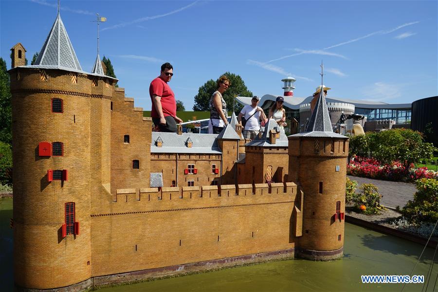 THE NETHERLANDS-THE HAGUE-PARK-MADURODAM 