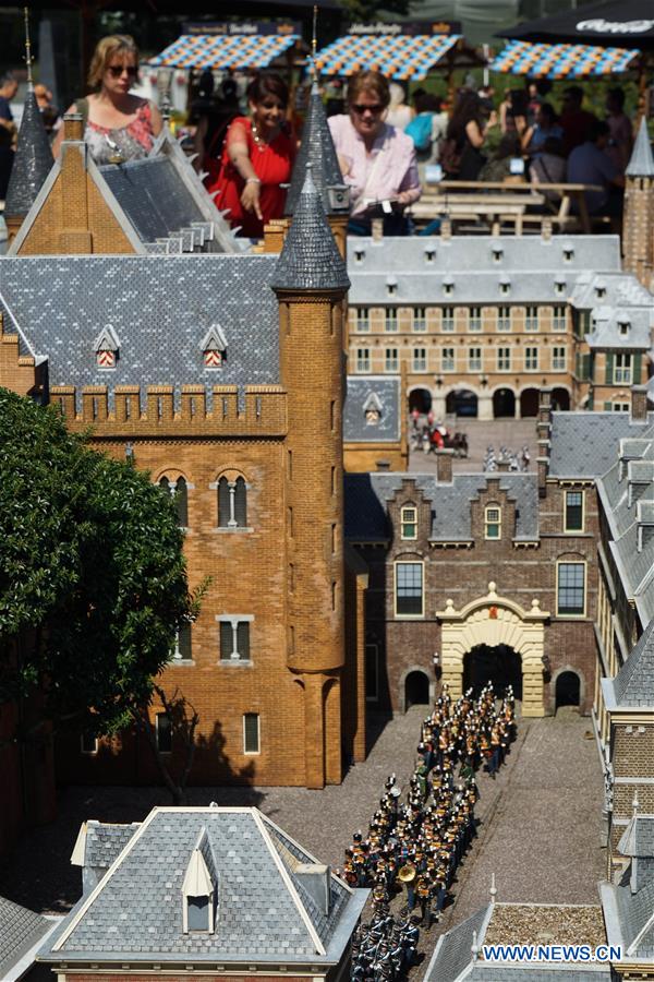 THE NETHERLANDS-THE HAGUE-PARK-MADURODAM 