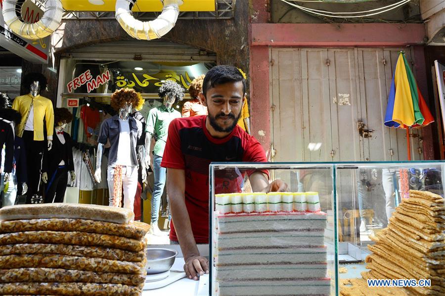 MIDEAST-GAZA-DAILY LIFE-SWEETS