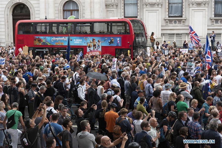 BRITAIN-LONDON-PARLIAMENT SUSPENSION-DEMONSTRATION