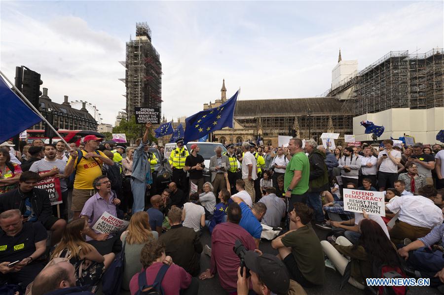 BRITAIN-LONDON-PARLIAMENT SUSPENSION-DEMONSTRATION
