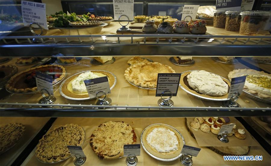 In pics various pies in pie shop in Los Angeles, U.S. Xinhua