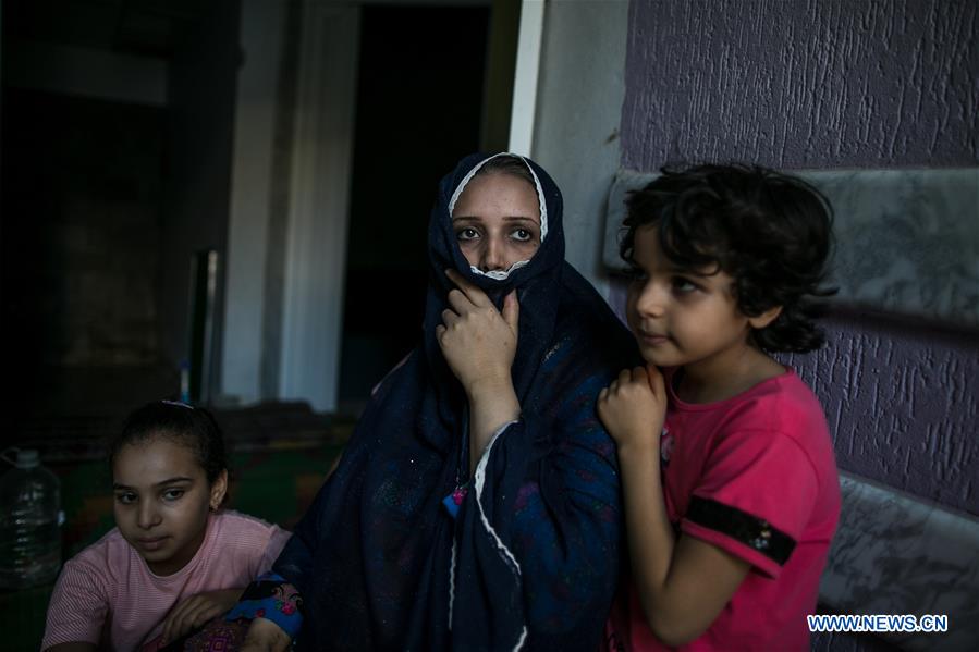 LIBYA-TRIPOLI-DISPLACED FAMILY