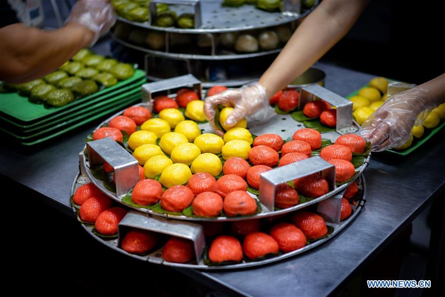 MALAYSIA-KUALA LUMPUR-RICE CAKE-NYONYA KUIH (CN)