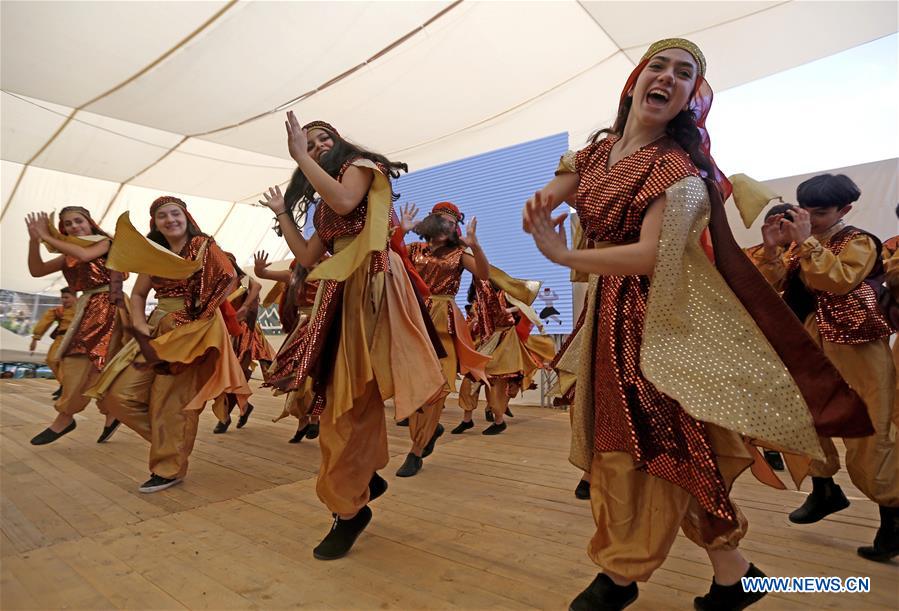 LEBANON-MAASER EL CHOUF-DABKE DANCE 