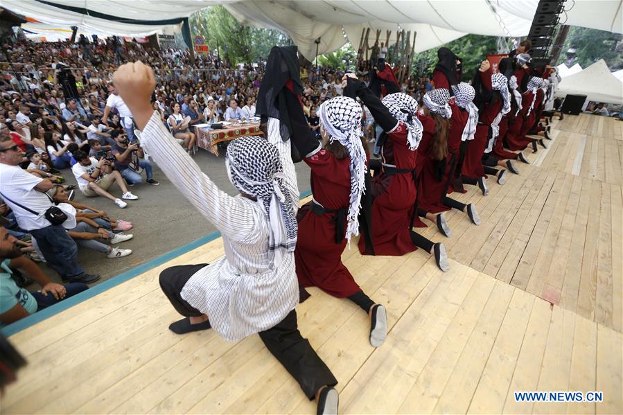 LEBANON-MAASER EL CHOUF-DABKE DANCE 