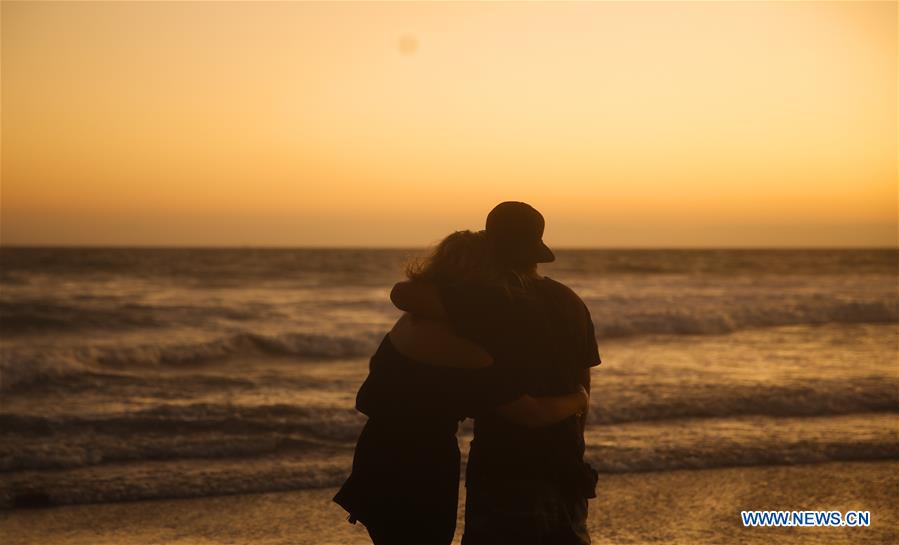 U.S.-CALIFORNIA-HUNTINGTON BEACH-SUNSET